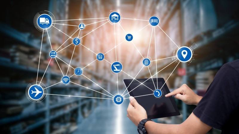 أسباب الاختراقات الأمنية الواسعة التي تعرضت لها إيران وحزب الله